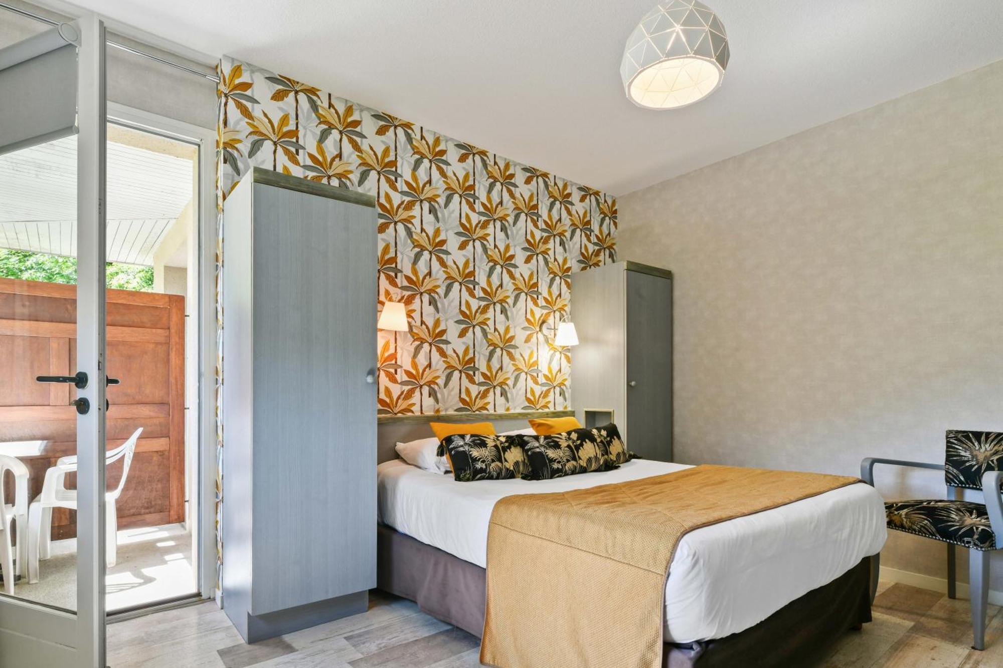 Logis Le Vieux Logis Hotel