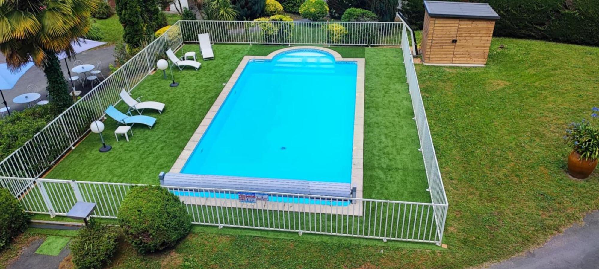 Hotel Logis Le Vieux Logis 3*