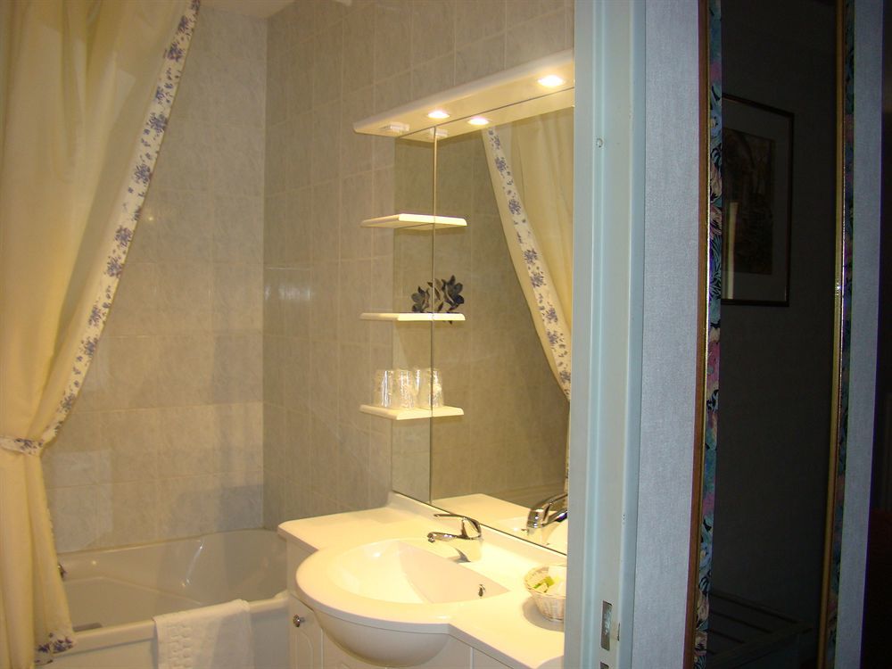 Hotel Logis Le Vieux Logis 3*